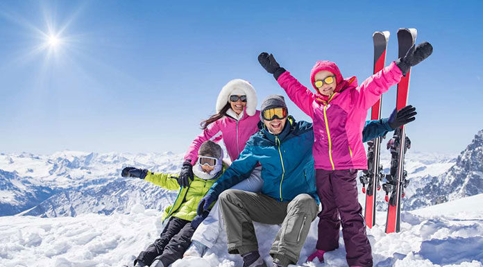 Zimowe wakacje w górach: naucz dziecko szusować!