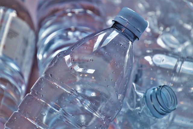 Co ile zmieniać plastikowe butelki?